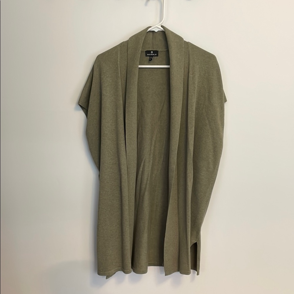 Short Sleeve Green Cardigan Sweater with Draped Silhouette